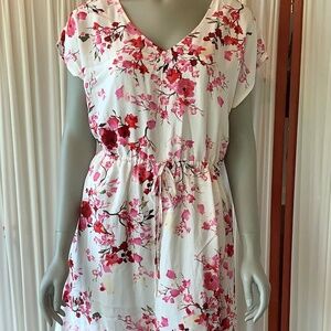 Magnolia Boutique Lined Sundress Cinched Waist V-Neck Rose Pattern NWT Small
